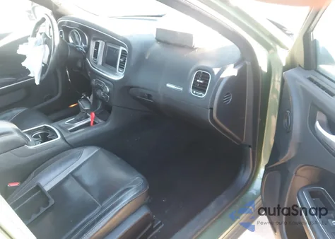 2019 Dodge Charger Sxt Rwd z USA, uszkodzony, nr VIN 2C3CDXBG6KH752857